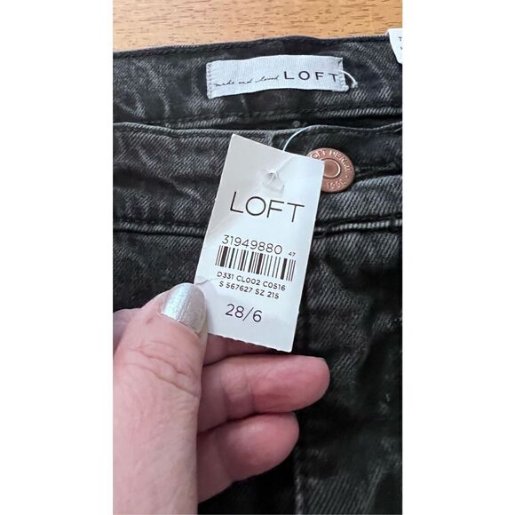 LOFT DARK HIGH RISE , STRAIGHT CROP JEANS WOMENS SIZE 28 NEW - Picture 5 of 12